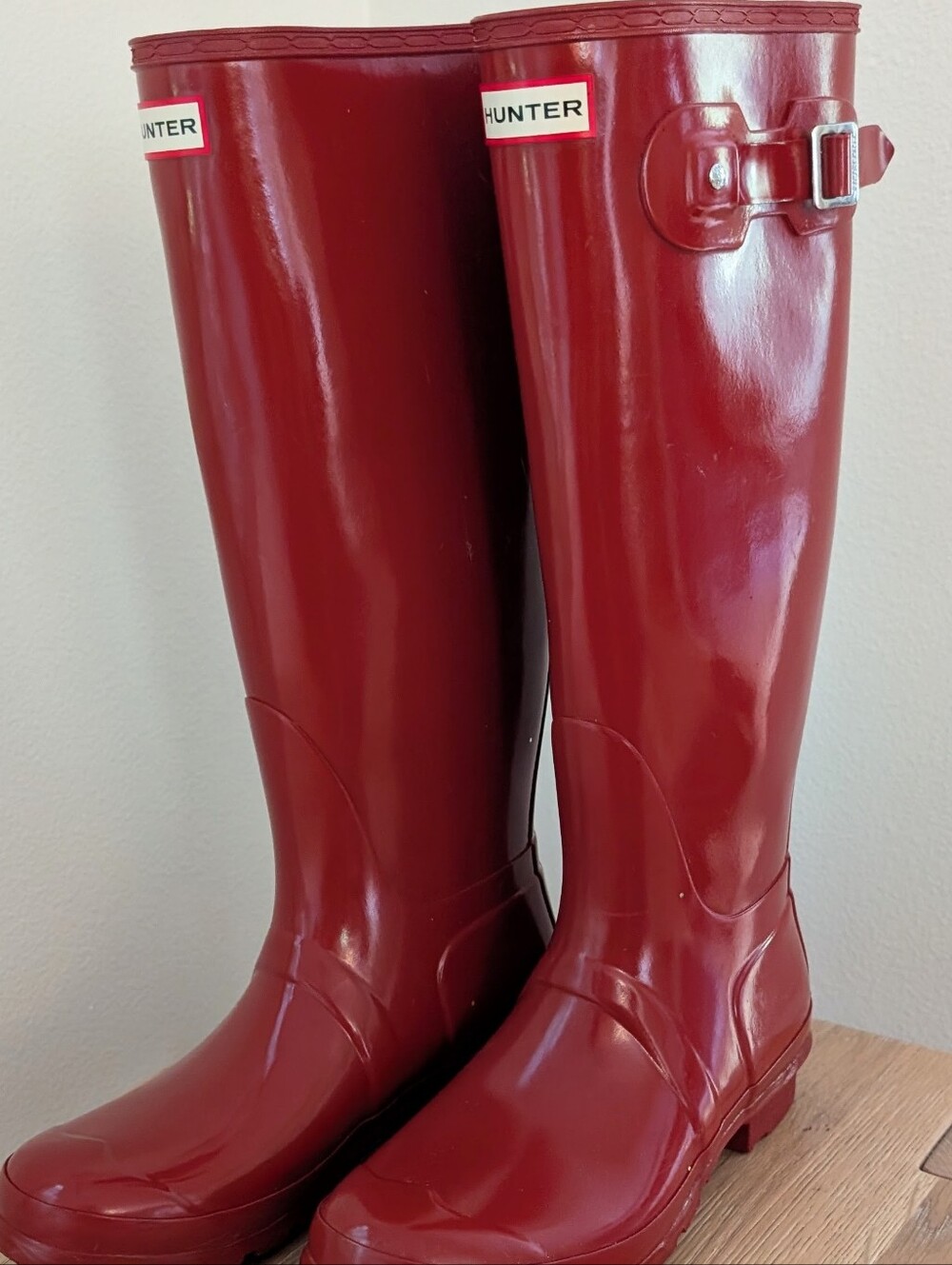 Hunter Tall Knee-High Glossy Rain Boots In Military Red - 9 - Picture 5 of 12